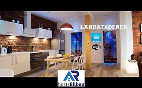 Landatxoenea - Bilbao - Junto Metro - Parking Opcional - Ar Hostsbilbao